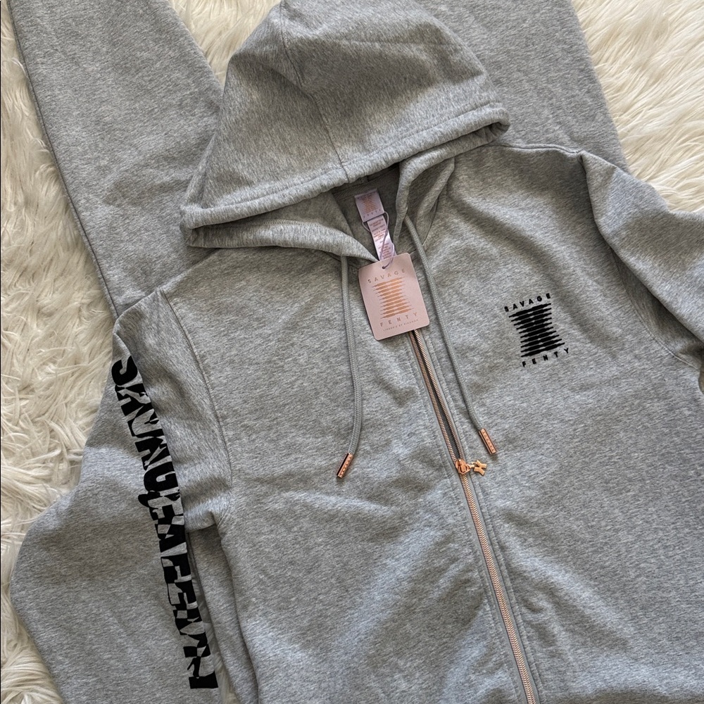 NWT!!Savage X Fenty Showgirl Graphic Hooded Onesie Size S - Picture 4 of 12
